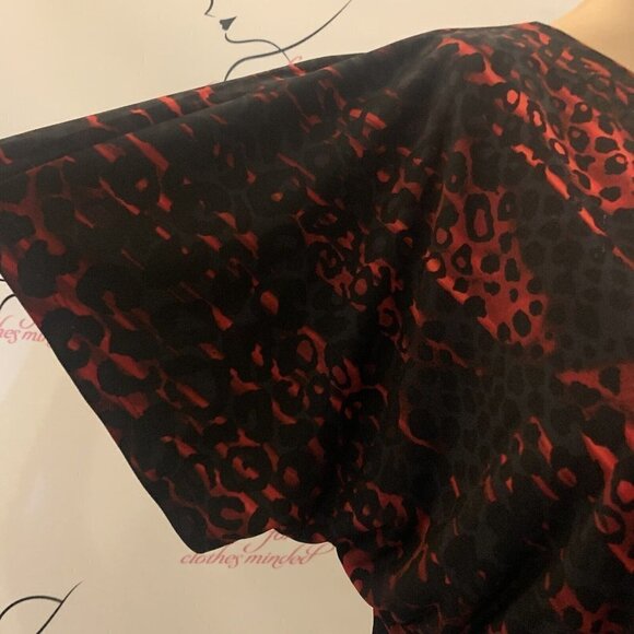 Jennifer Lopez. Size PS. V-Neck Side Tie. Stretch Crossover Top. B72. - Picture 6 of 7